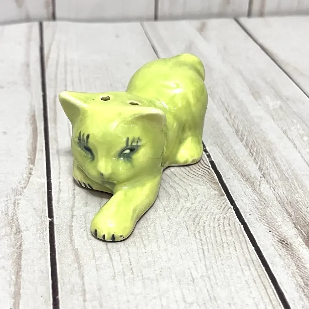 Vintage Kitsch Kitten Yellow Green Retro Prowling Cat Salt Shaker MCM Figurine